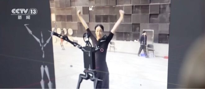 火半个月最大的幕后推手出现了尊龙凯时DeepSeek爆(图3)